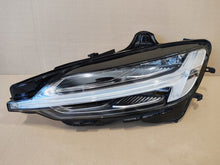 Laden Sie das Bild in den Galerie-Viewer, Frontscheinwerfer Volvo V60 S60 III 32404681 Full LED Links Headlight SCH6848040233ov