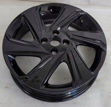Laden Sie das Bild in den Galerie-Viewer, 1x Alufelge 17 Zoll 5.0&quot; 4x100 40ET PW457-0H015 Toyota Aygo Rim Wheel