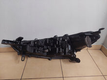 Laden Sie das Bild in den Galerie-Viewer, Frontscheinwerfer Toyota Corolla 16-184 LED Rechts Scheinwerfer Headlight