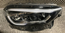 Laden Sie das Bild in den Galerie-Viewer, Frontscheinwerfer Mercedes-Benz Gla H247 A2479064805 1EX266401559682 Rechts SCH8428966339om