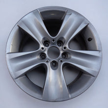 Load image into Gallery viewer, 1x Alufelge 17 Zoll 8.0&quot; 5x120 30ET 6790172 BMW 1 Rim Wheel