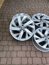 Load image into Gallery viewer, 4x Alufelge 18 Zoll 7.0" 5x114.3 43ET Glanz 5NA601025AD VW Passat Tiguan Arteon FEL8738983055ku