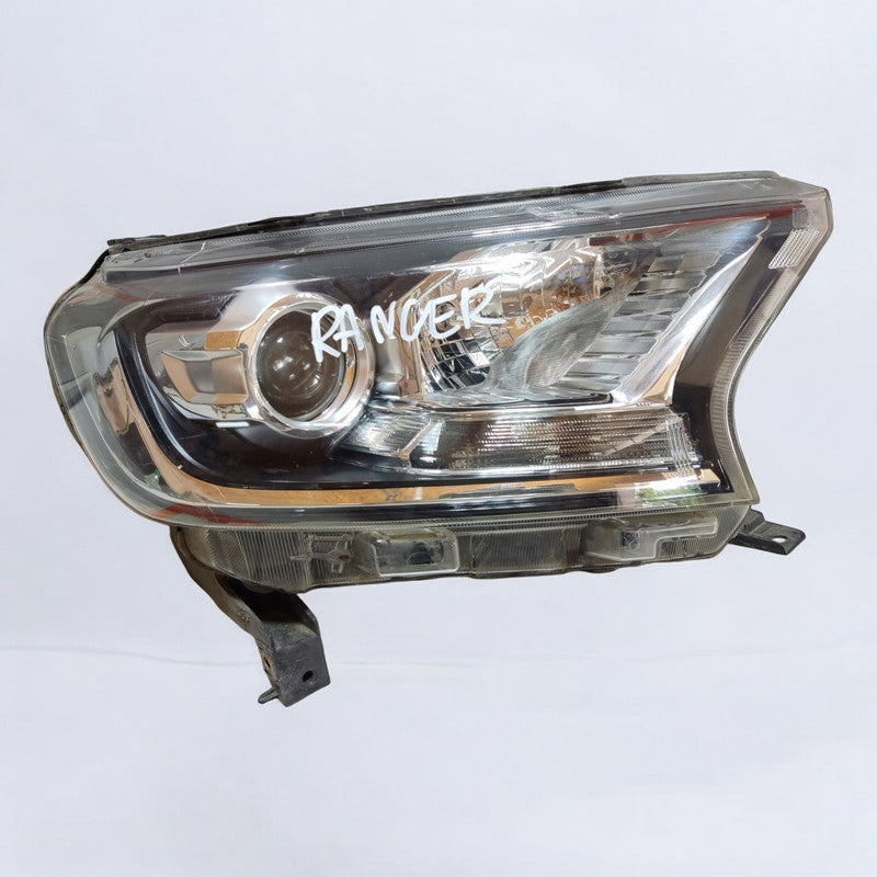 Frontscheinwerfer Ford Ranger Rechts Scheinwerfer Headlight