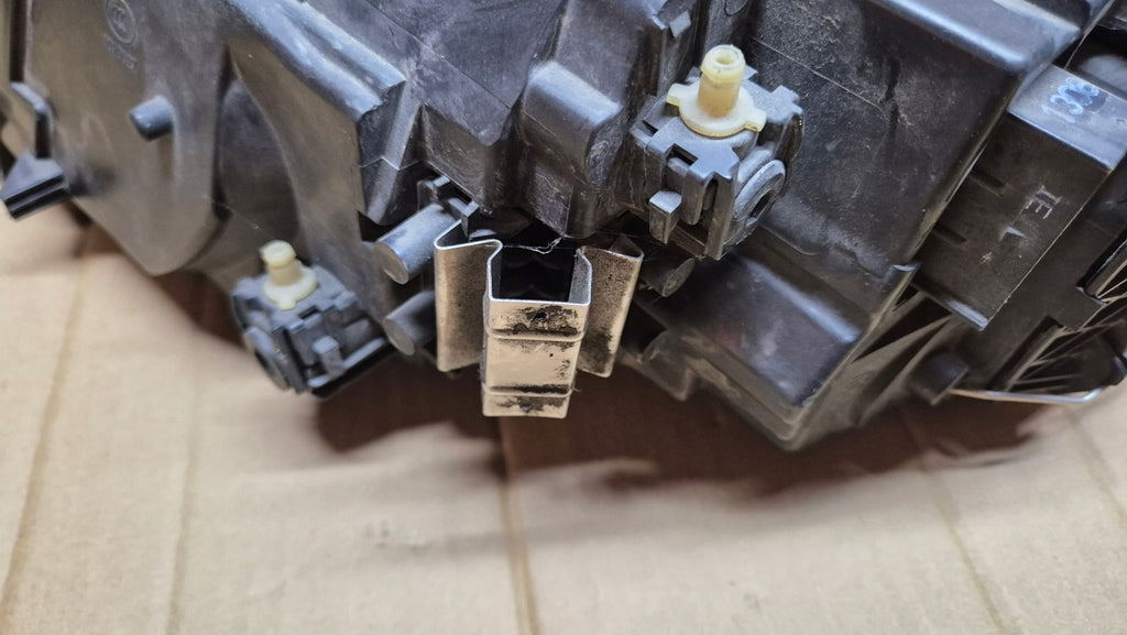 Frontscheinwerfer Kia I S40 8739647 Ein Stück (Rechts oder Links) Headlight SCH2538095527tj