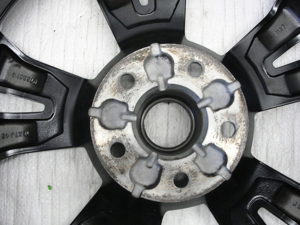 1x Alufelge 18 Zoll 7.0" 5x114.3 45ET Glanz Schwarz 6FR3A Nissan X-Trail Xtrail FEL4710581566ne