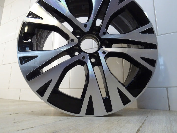 1x Alufelge 18 Zoll 7.5" 5x112 53ET Glanz Schwarz A2474015000 Mercedes-Benz W247 FEL6274103435gd
