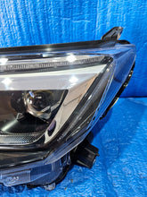 Laden Sie das Bild in den Galerie-Viewer, Frontscheinwerfer Toyota IV Full LED Links Scheinwerfer Headlight SCH7573227282ry