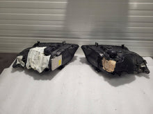 Laden Sie das Bild in den Galerie-Viewer, Frontscheinwerfer BMW 3 E90 69427379 Ein Satz Scheinwerfer Headlight SCH9507740467na