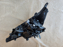 Laden Sie das Bild in den Galerie-Viewer, Frontscheinwerfer Mitsubishi Space Star 26010W410P Full LED Rechts Headlight