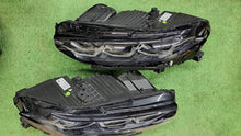 Laden Sie das Bild in den Galerie-Viewer, Frontscheinwerfer Alfa Romeo 00505643990 Ein Satz Scheinwerfer Headlight SCH1711616426wg