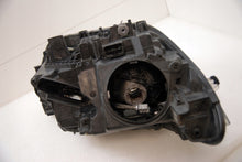 Laden Sie das Bild in den Galerie-Viewer, Frontscheinwerfer BMW 1 F21 F20 7229677-10 Xenon Ein Stück (Rechts oder Links)