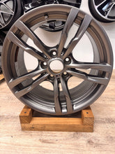 Laden Sie das Bild in den Galerie-Viewer, 1x Alufelge 18 Zoll 8.5" 5x120 47ET Glanz Grau 7852492GR BMW 3 F34 F30 F32 FEL5022323083ps