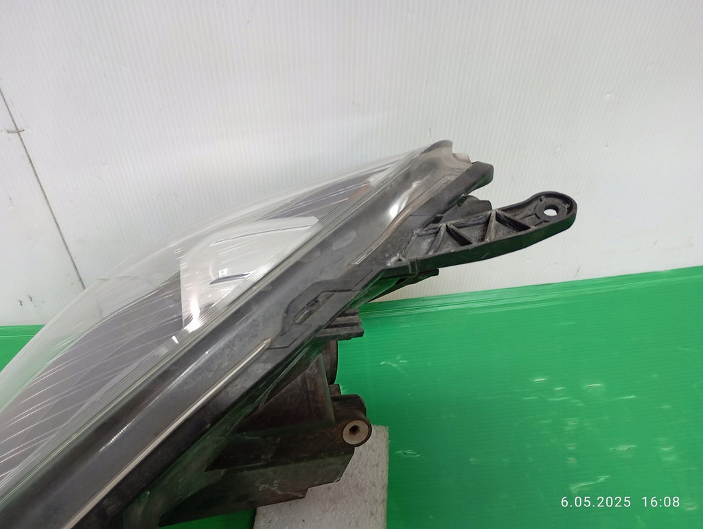 Frontscheinwerfer Opel Zafira B A 13252473 Rechts Scheinwerfer Headlight