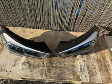 Load image into Gallery viewer, Frontscheinwerfer Hyundai Tucson 92102-D7201 Ein Stück (Rechts oder Links) SCH7426146023hs