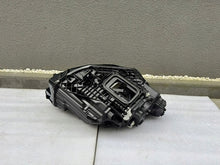 Laden Sie das Bild in den Galerie-Viewer, Frontscheinwerfer Mercedes-Benz W247 A2479063504 Full LED Rechts oder Links SCH5760405613fk