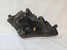 Load image into Gallery viewer, Frontscheinwerfer Skoda Superb 3V1941015B Links Scheinwerfer Headlight SCH7782899338fc