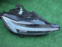 Laden Sie das Bild in den Galerie-Viewer, Frontscheinwerfer Volvo Xc60 32396574 Rechts Scheinwerfer Headlight SCH1534934041sf