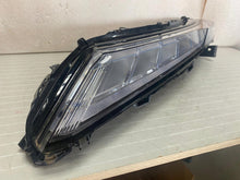 Laden Sie das Bild in den Galerie-Viewer, Frontscheinwerfer Mitsubishi Eclipse Cross EDM92205010 LED Links Headlight