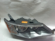 Laden Sie das Bild in den Galerie-Viewer, Frontscheinwerfer Mitsubishi Outlander II P5584R Xenon Rechts Headlight