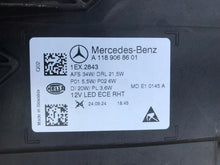 Laden Sie das Bild in den Galerie-Viewer, Frontscheinwerfer Mercedes-Benz Cla A1189068601KOD 85122000 LED Rechts Headlight SCH4791460167ya