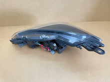 Load image into Gallery viewer, Frontscheinwerfer Toyota Yaris Rechts Scheinwerfer Headlight