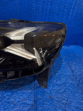Load image into Gallery viewer, Frontscheinwerfer Dacia Duster 260603515R LED Links Scheinwerfer Headlight SCH2598833000wr