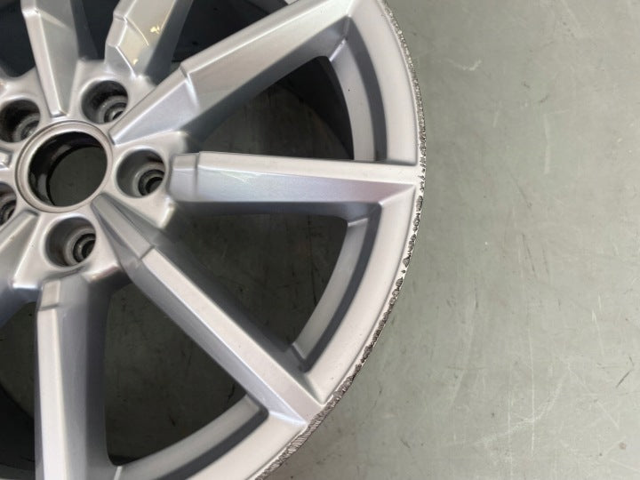 1x Alufelge 18 Zoll 8.5" 5x112 50ET Glanz Silber 8S0601025C Audi Tt Rim Wheel FEL3654796046le