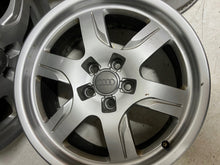 Laden Sie das Bild in den Galerie-Viewer, 4x Alufelge 17 Zoll 7.5" 5x112 28ET Glanz Silber 8T0601025B Audi Rim Wheel FEL8094921052ac