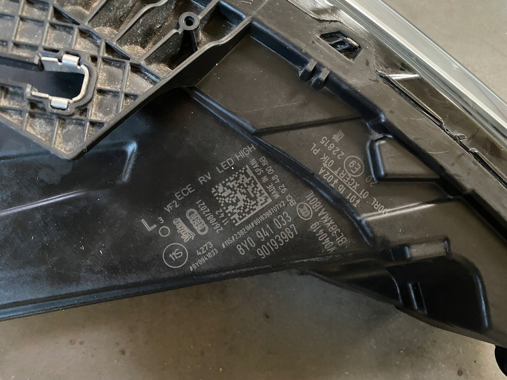 Frontscheinwerfer Audi A3 8Y0941033 LED Links Scheinwerfer Headlight