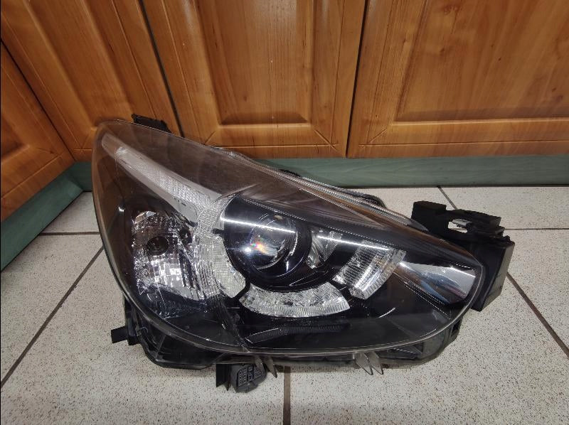 Frontscheinwerfer Mazda II LED Rechts Scheinwerfer Headlight