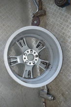 Load image into Gallery viewer, 4x Alufelge 17 Zoll 7.5" 5x112 40ET Glanz Silber A2134011200 Mercedes-Benz FEL9305230009im