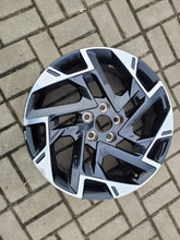 Load image into Gallery viewer, 1x Alufelge 19 Zoll 7.5" 5x114.3 51ET Glanz Schwarz 52910-R2320 Kia Sportage V FEL2317746435cv