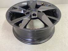 Laden Sie das Bild in den Galerie-Viewer, 1x Alufelge 17 Zoll 6.5&quot; 5x112 46ET Glanz Silber 5E3601025AC Skoda Octavia Iv