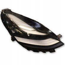 Laden Sie das Bild in den Galerie-Viewer, Frontscheinwerfer Tesla Model 3 107737640B LED Rechts Scheinwerfer Headlight