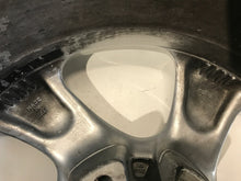 Load image into Gallery viewer, 1x Alufelge 17 Zoll 9.0" 5x130 47ET Silber 461907 Porsche Rim Wheel FEL2075409614iu