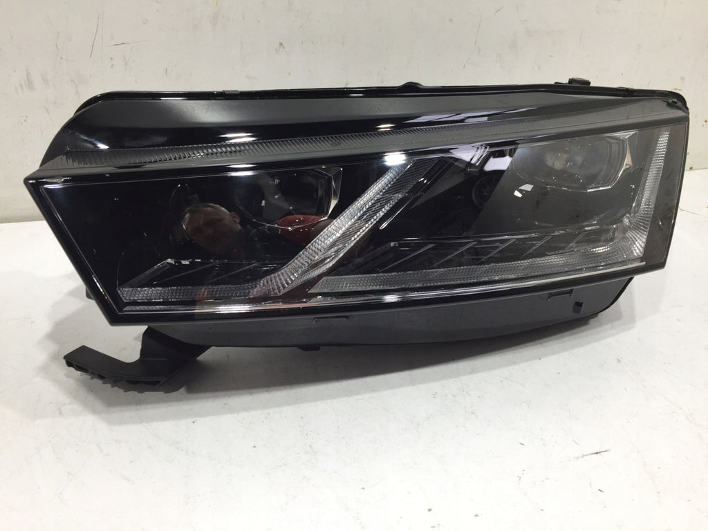 Frontscheinwerfer Skoda Octavia IV 5E4941015B Full LED Links Headlight SCH7358331132cx