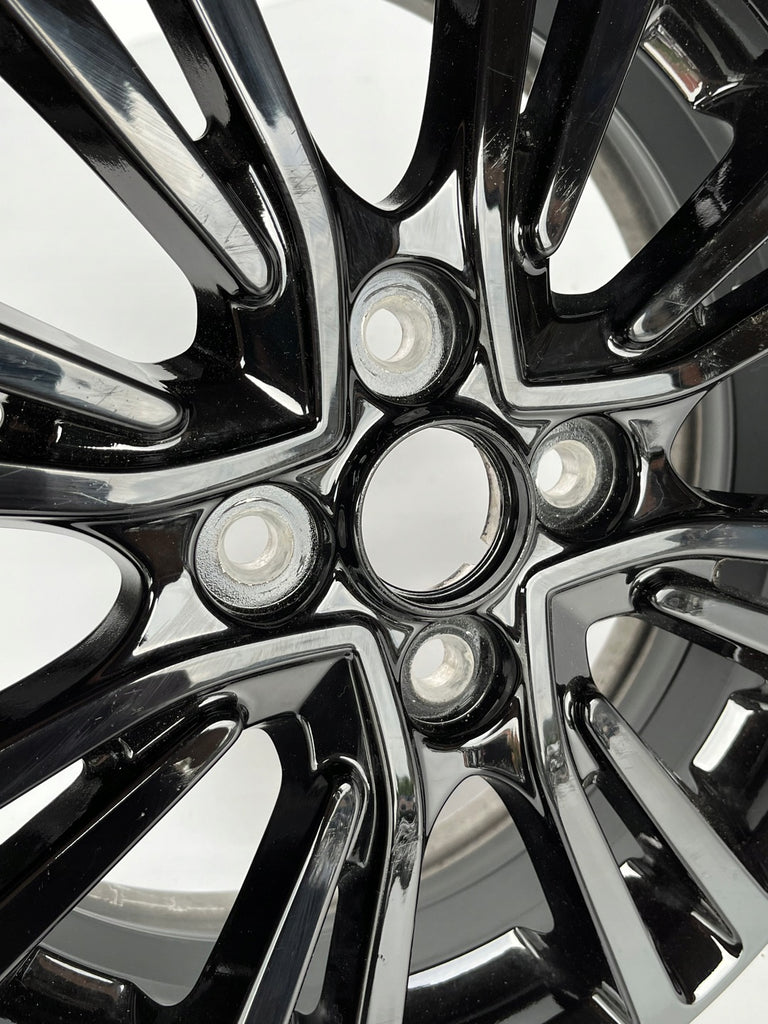 1x Alufelge 15 Zoll 5.0" 4x100 46ET Mitsubishi Space Star Rim Wheel