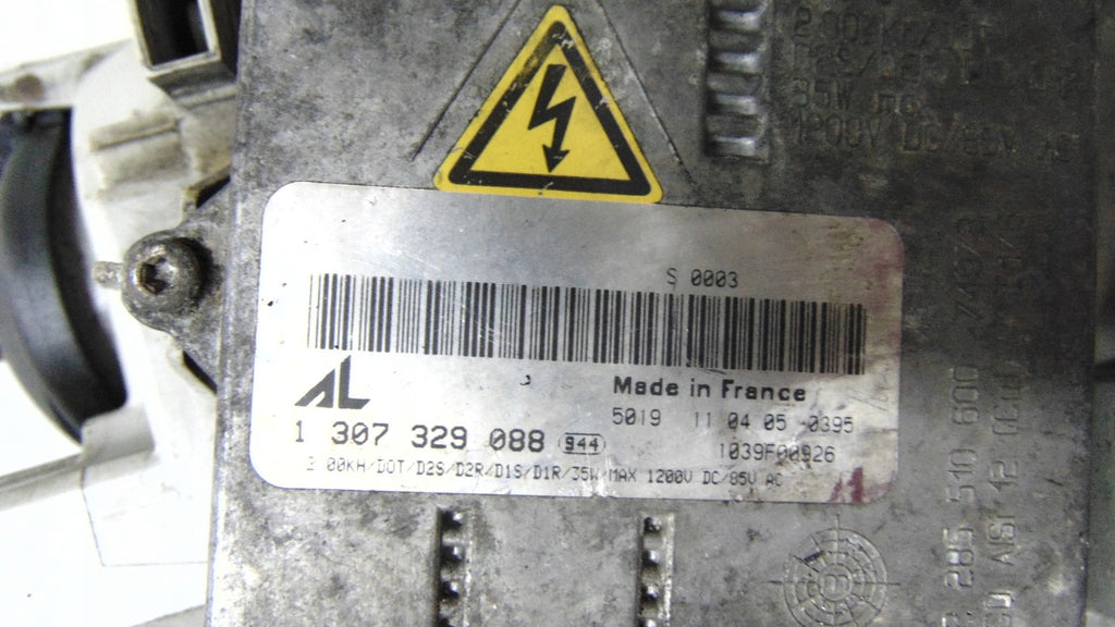 Frontscheinwerfer Mercedes-Benz W203 Xenon Ein Stück (Rechts oder Links) SCH7023152804gl