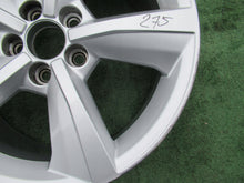 Load image into Gallery viewer, 1x Alufelge 17 Zoll 6.0&quot; 5x100 34ET Glanz Silber 8XA601025 Audi A1 8xa Rim Wheel