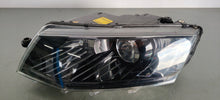 Laden Sie das Bild in den Galerie-Viewer, Frontscheinwerfer Skoda Octavia III 5E1941015B Links Scheinwerfer Headlight SCH5619388197tp