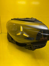 Laden Sie das Bild in den Galerie-Viewer, Frontscheinwerfer Mercedes-Benz Cla A1749062602 LED Rechts Headlight SCH7419276302ui