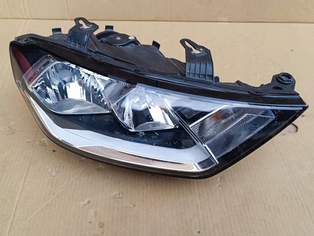 Frontscheinwerfer Audi 82A941004 Rechts Scheinwerfer Headlight