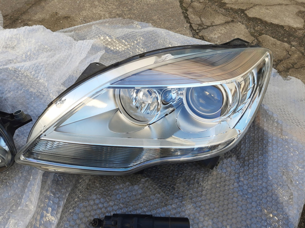 Frontscheinwerfer Mercedes-Benz W251 A2518206861 Xenon Ein Satz Headlight