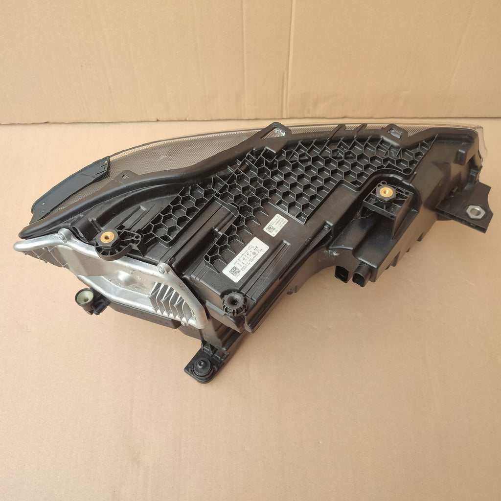 Frontscheinwerfer VW Caddy V 2K8941035T LED Ein Stück (Rechts oder Links) SCH1690008142gz