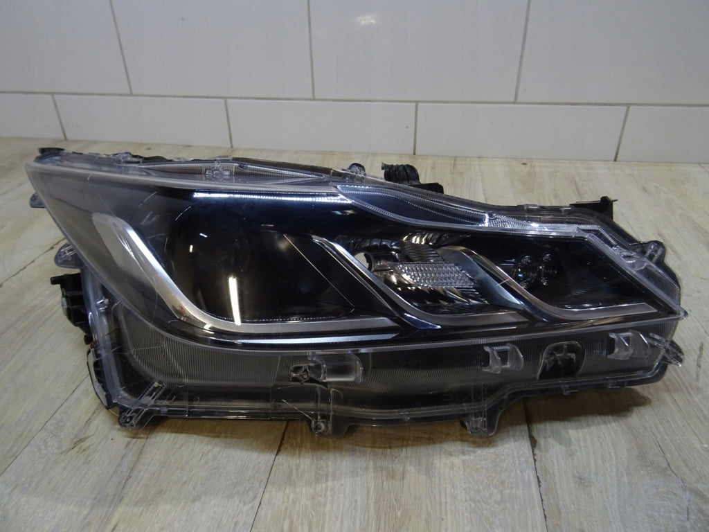 Frontscheinwerfer Toyota Corolla 81113-02T31 Rechts Scheinwerfer Headlight SCH7451111597oa