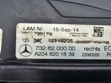 Laden Sie das Bild in den Galerie-Viewer, Frontscheinwerfer Mercedes-Benz W204 A2048201639 Xenon Rechts Headlight SCH5628308447bq