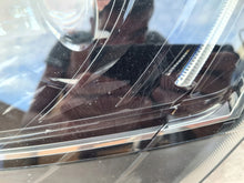 Laden Sie das Bild in den Galerie-Viewer, Frontscheinwerfer Skoda Superb III 3V1941015B LED Ein Stück (Rechts oder Links)