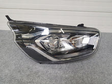 Laden Sie das Bild in den Galerie-Viewer, Frontscheinwerfer Ford Transit Custom JK21-13W030-DG Rechts oder Links
