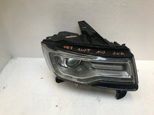 Laden Sie das Bild in den Galerie-Viewer, Frontscheinwerfer Jeep Grand Cherokee Wk2 Xenon Rechts Scheinwerfer Headlight SCH8621922099ag