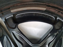 Laden Sie das Bild in den Galerie-Viewer, 1x Alufelge 18 Zoll 7.5" 5x112 53 5ET A2434011700 Mercedes-Benz Eqa Rim Wheel FEL3636304558ky